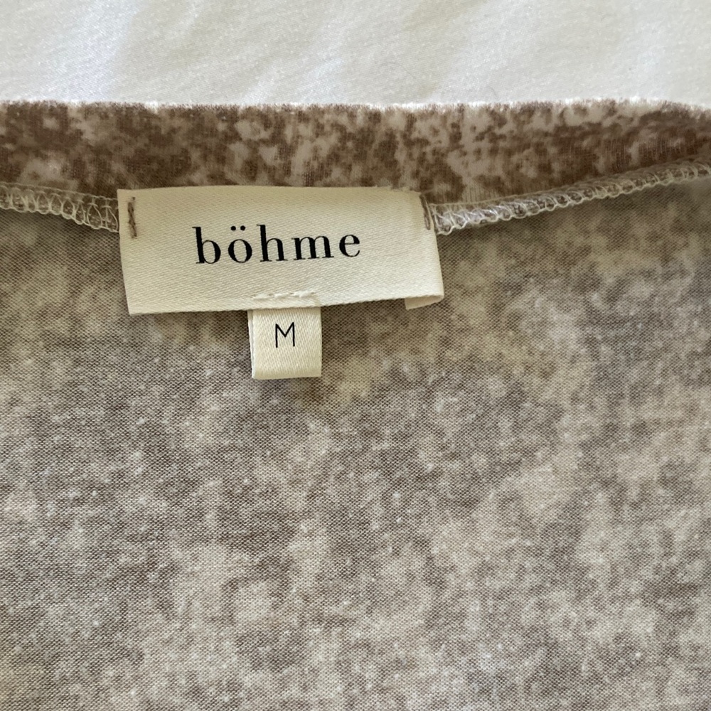 Bohme Set of Two V-Neck T-Shirts in Pink and Mauve Size S and M - Picture 3 of 3